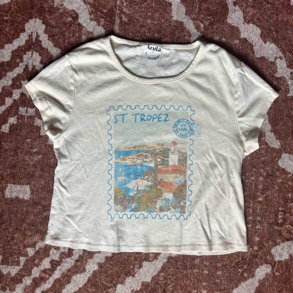 Arula Cream Casual Tee